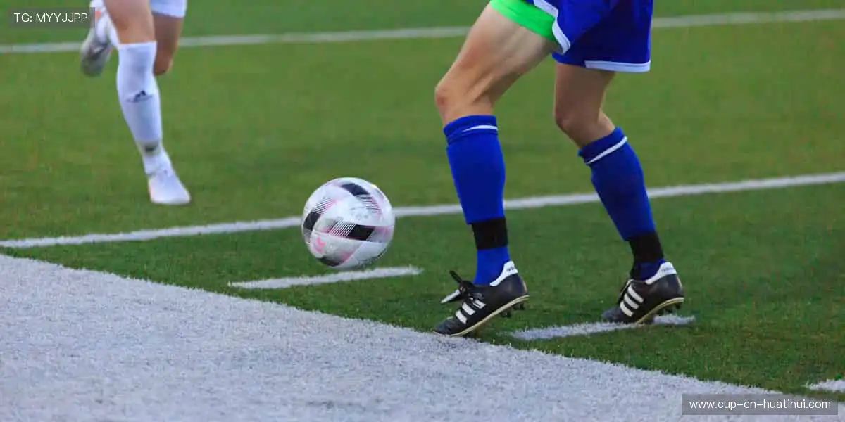 ⚽️ 绿茵激战，等你来见证奇迹！